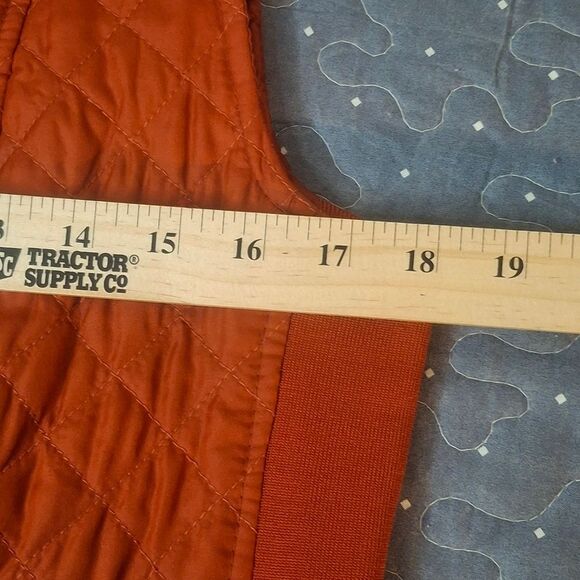 New Directions rust orange zip up quilted vest size small - Picture 5 of 6